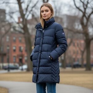Tommy Hilfiger Women's Dark Blue Puffer Jacket